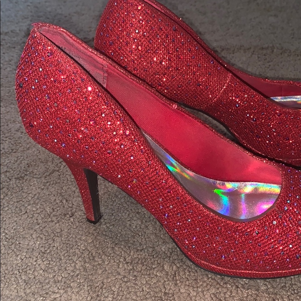 Red ruby heels - Picture 2 of 2